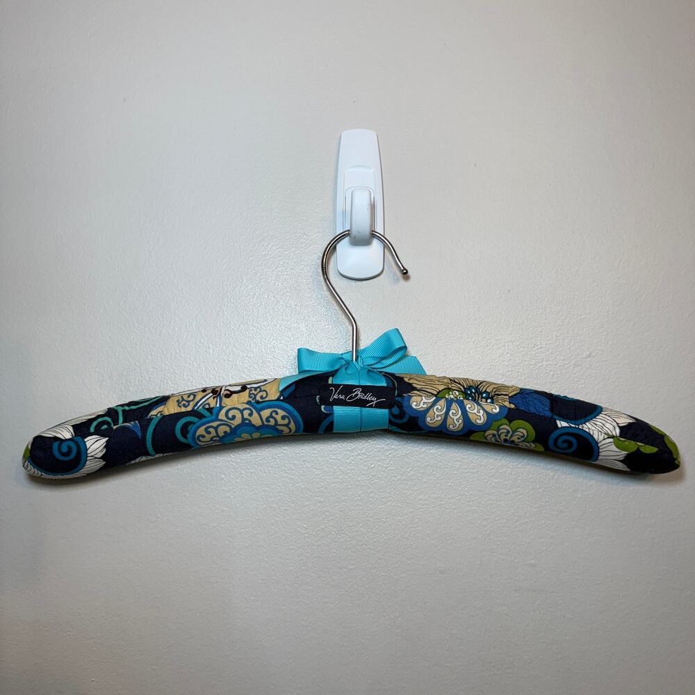 Vera Bradley Mod Floral Blue Padded Clothes Hanger